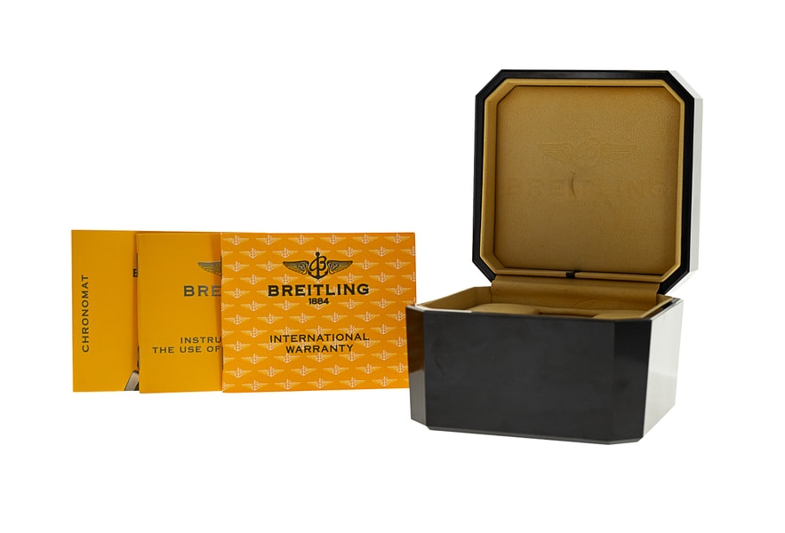 Breitling Chronomat B13352